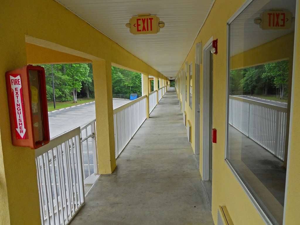 Red Roof Inn Valdosta - University Εξωτερικό φωτογραφία